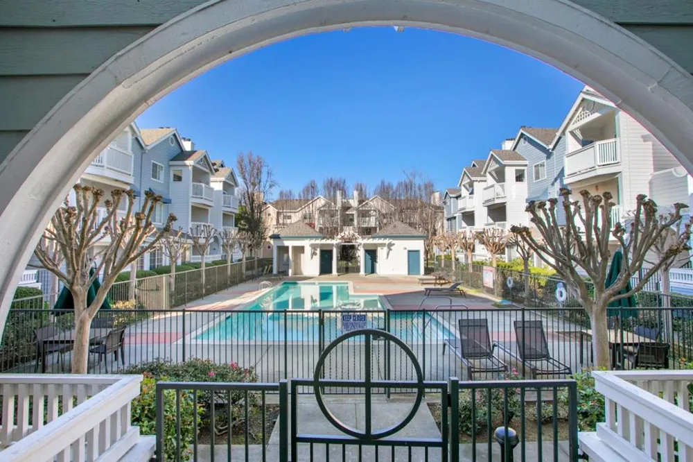 608 Arcadia Terrace #102 Sunnyvale, CA 94085