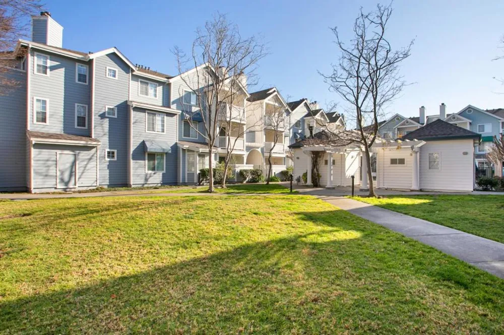 608 Arcadia Terrace #102 Sunnyvale, CA 94085