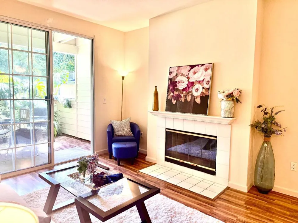 608 Arcadia Terrace #102 Sunnyvale, CA 94085