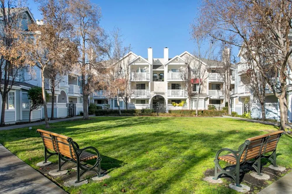 608 Arcadia Terrace #102 Sunnyvale, CA 94085