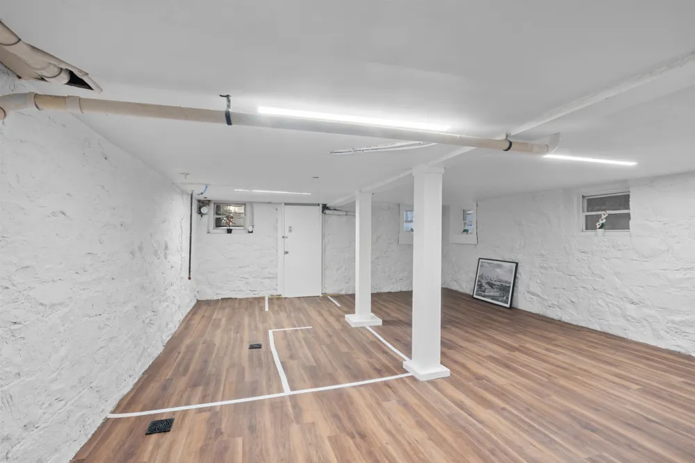 110 MAPLE ST Weehawken, NJ 07086