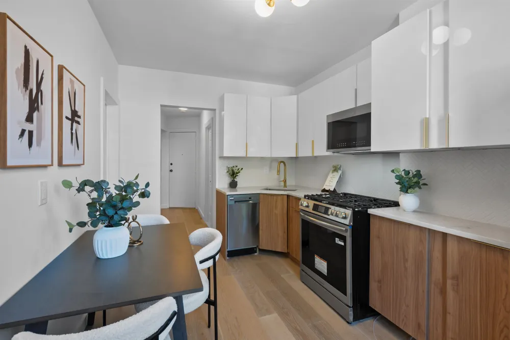 110 MAPLE ST Weehawken, NJ 07086