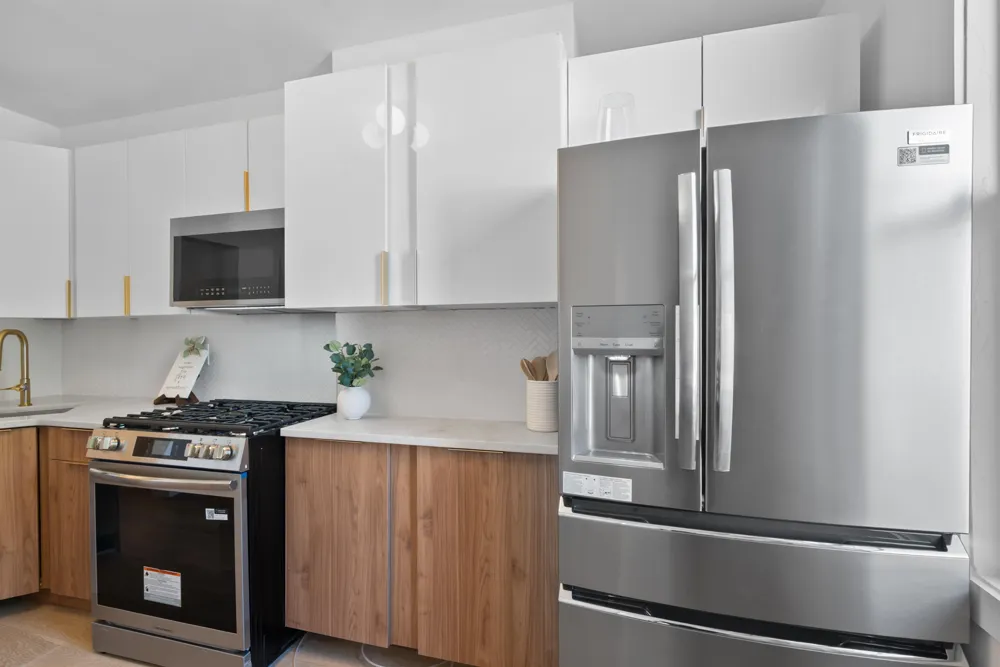 110 MAPLE ST Weehawken, NJ 07086