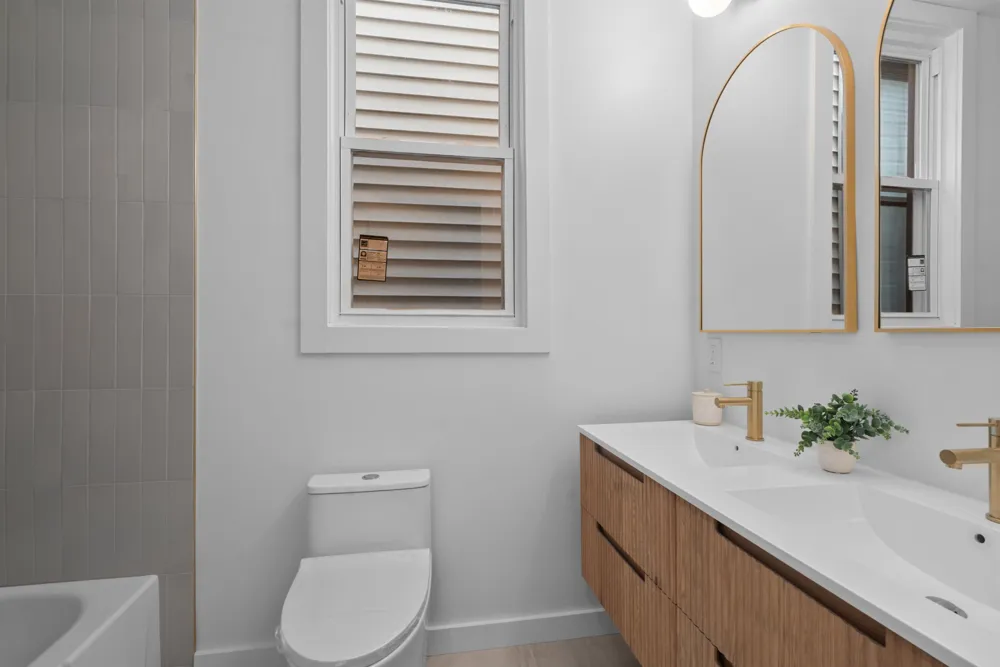 110 MAPLE ST Weehawken, NJ 07086