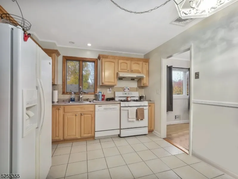 69 Intervale Rd Parsippany-Troy Hills, NJ 07005