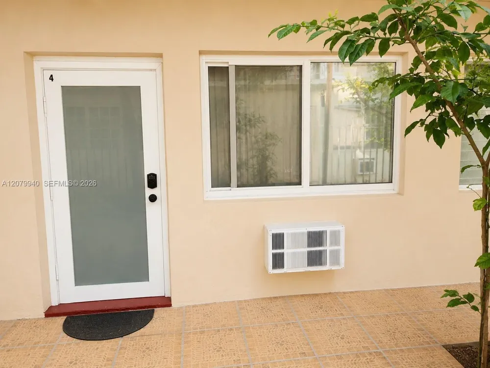 549 Meridian Ave #4 Miami Beach, FL 33139