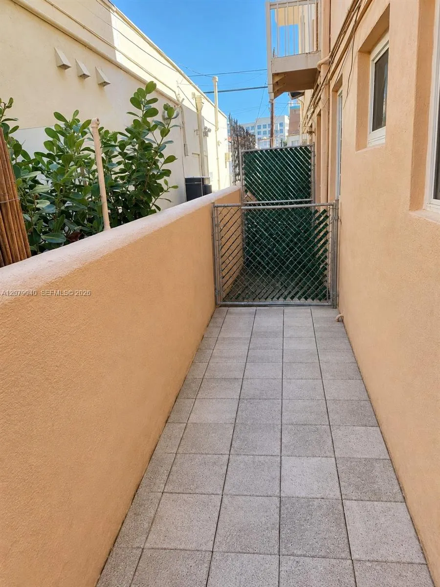 549 Meridian Ave #4 Miami Beach, FL 33139