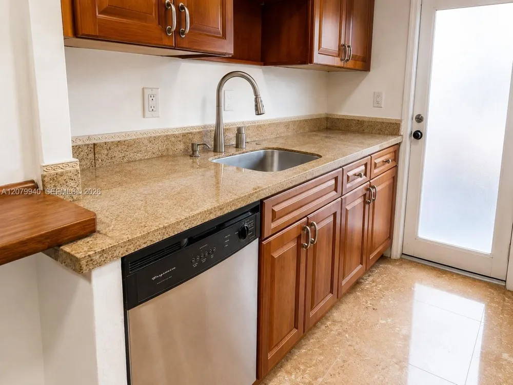 549 Meridian Ave #4 Miami Beach, FL 33139