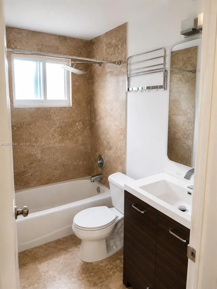 549 Meridian Ave #4 Miami Beach, FL 33139