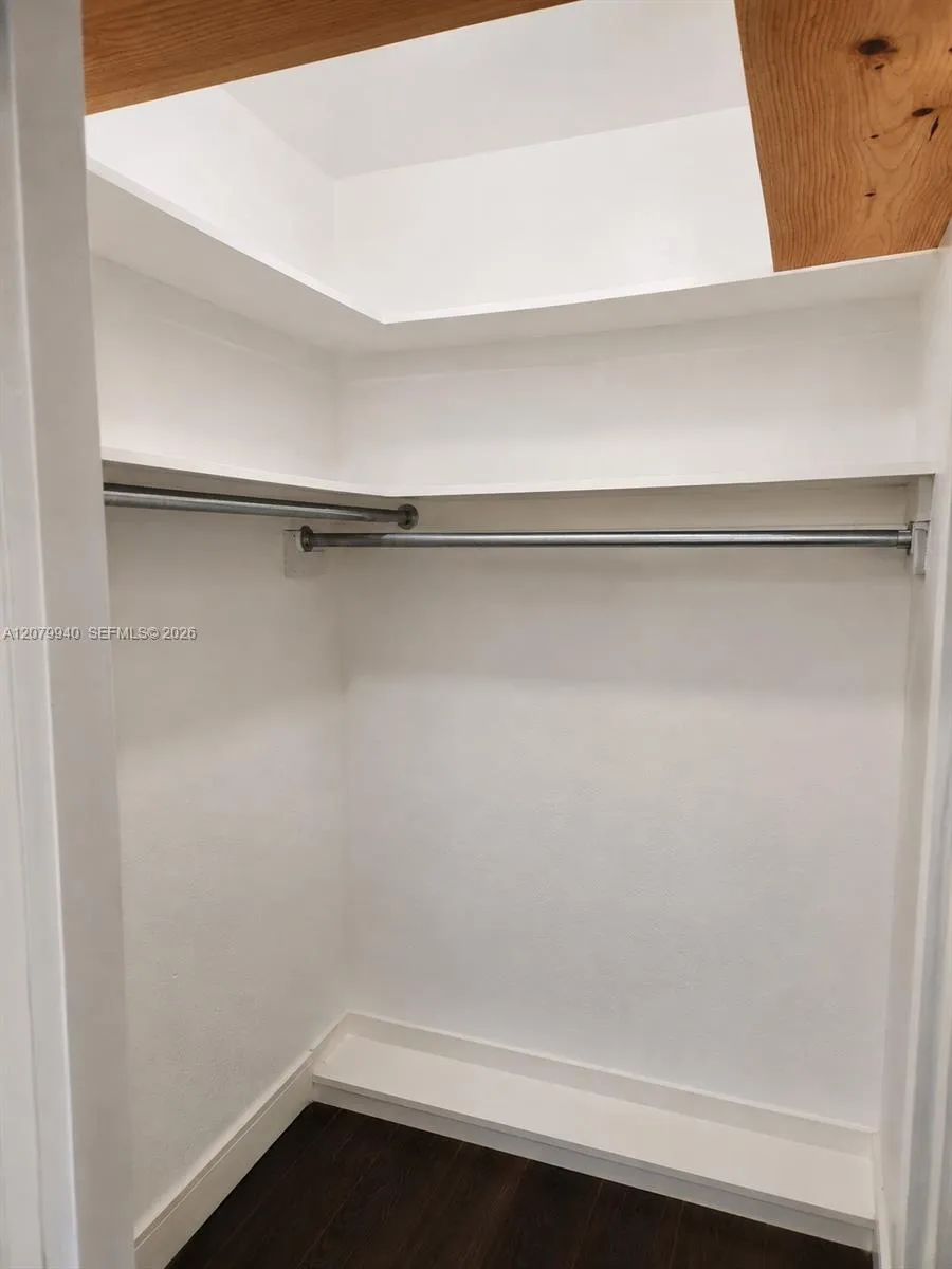 549 Meridian Ave #4 Miami Beach, FL 33139