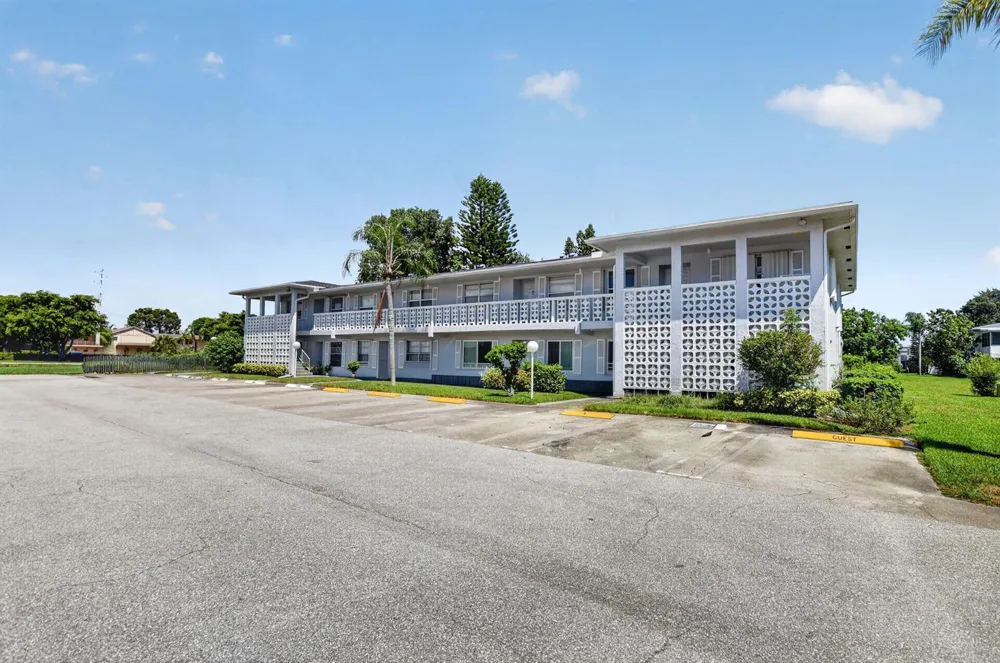 2901 SW 15TH STREET #204 Delray Beach, FL 33445