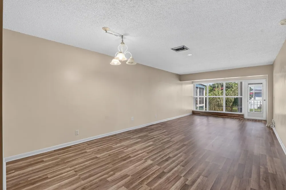 2901 SW 15TH STREET #204 Delray Beach, FL 33445