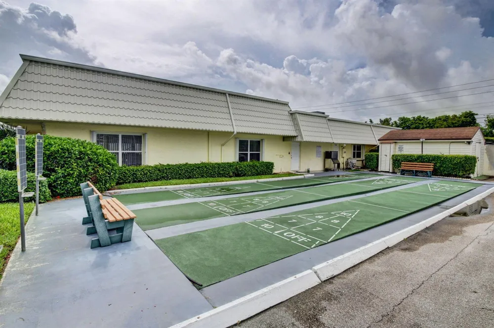 2901 SW 15TH STREET #204 Delray Beach, FL 33445