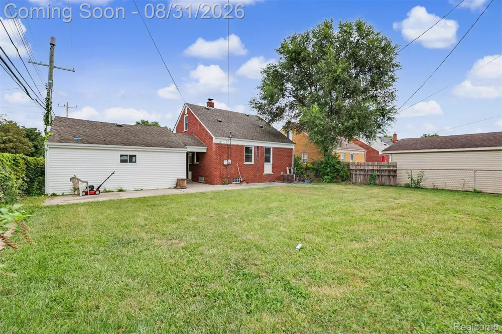 15275 Anne Avenue Allen Park City, MI 48101
