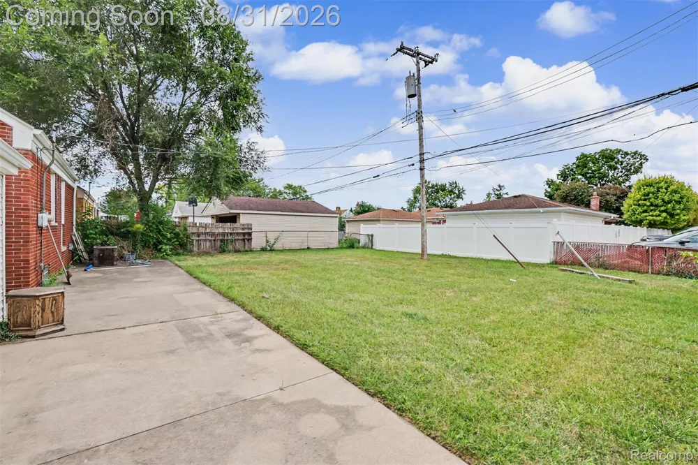 15275 Anne Avenue Allen Park City, MI 48101