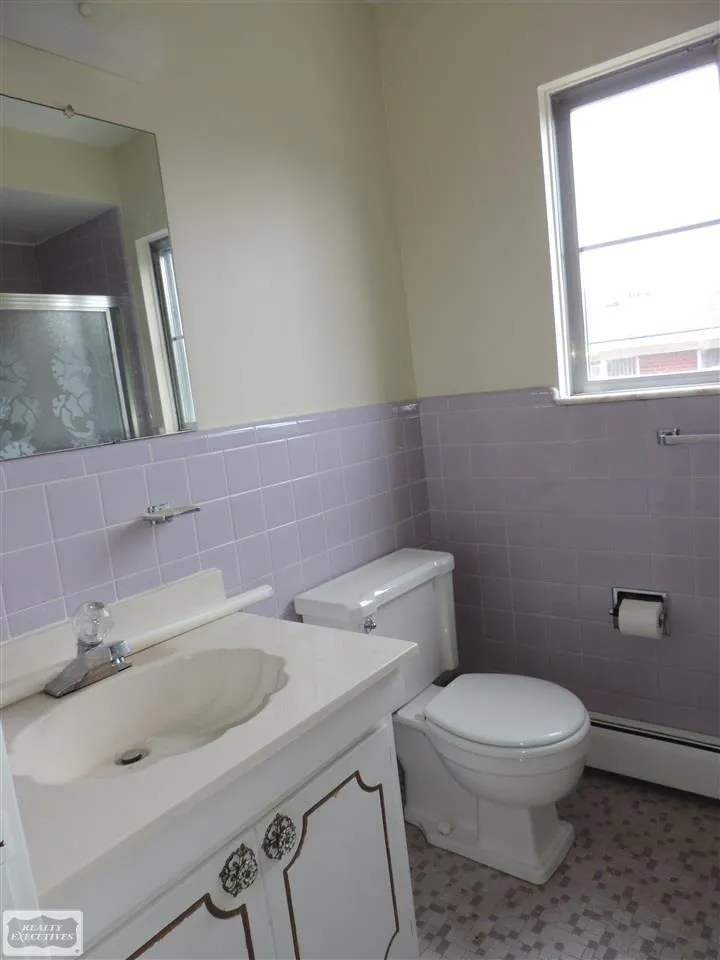 23321 Kelly #8 Road Eastpointe City, MI 48021