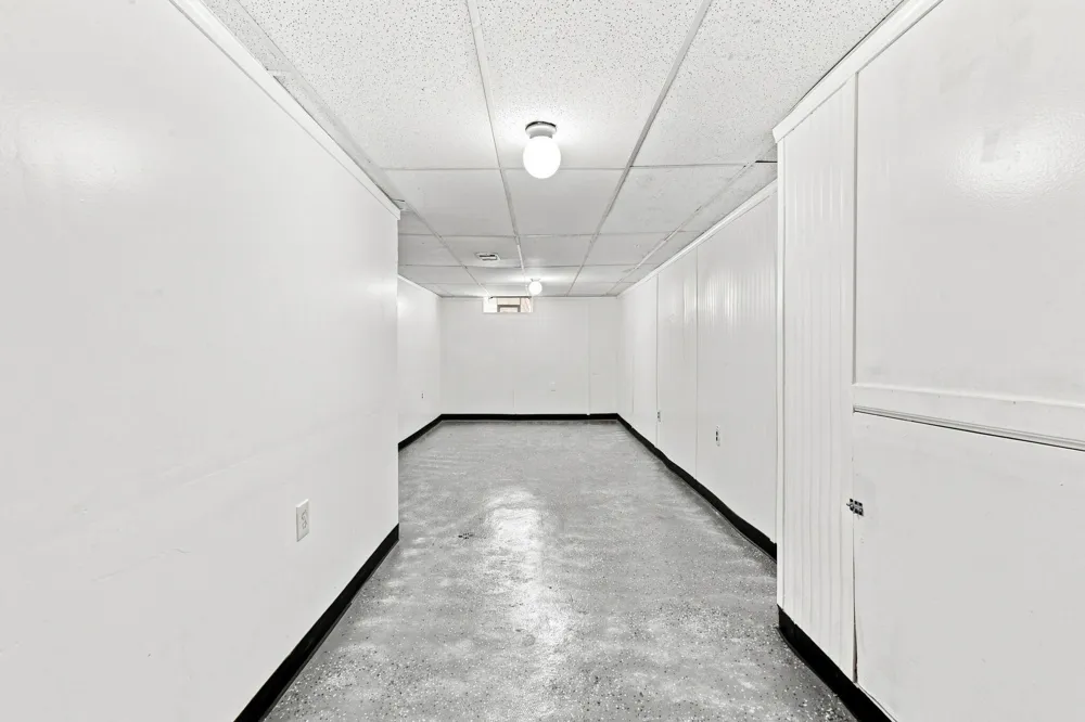 1666 Liberty Avenue Lincoln Park City, MI 48146
