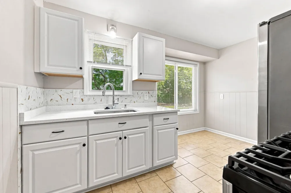 1666 Liberty Avenue Lincoln Park City, MI 48146