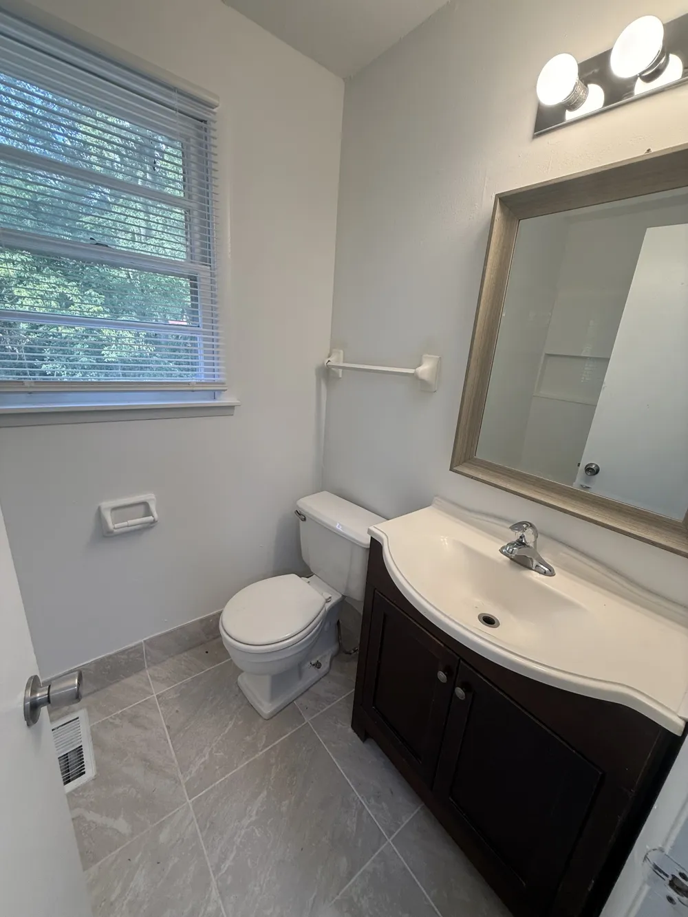 750 McPherson Dr Nashville, TN 37221