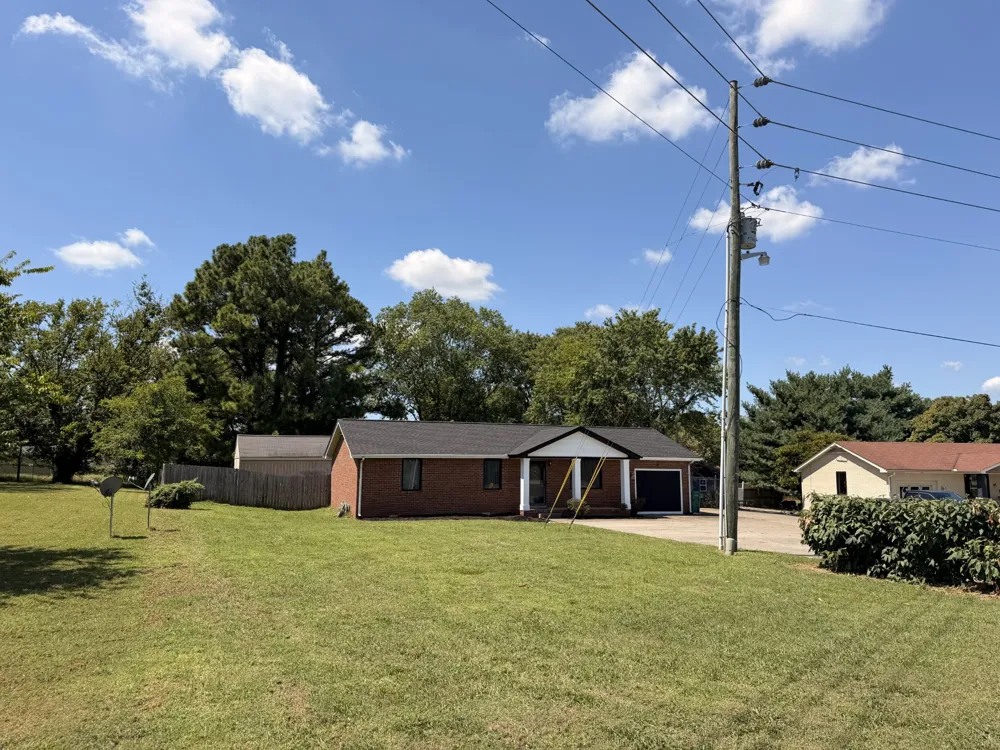 738 Nissan Dr Smyrna, TN 37167