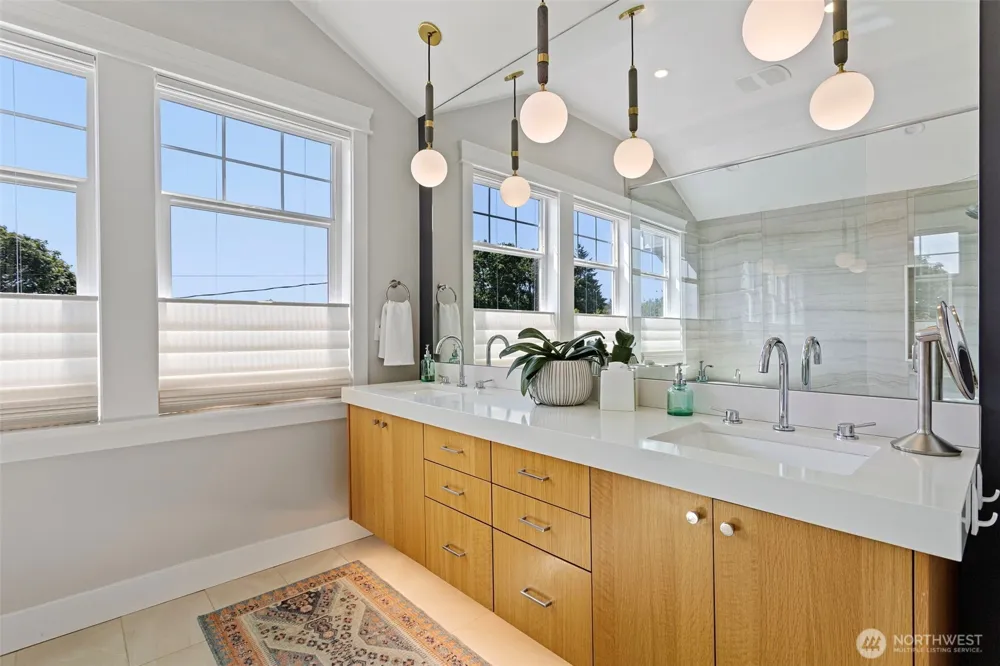 3624 NW 65th Court Seattle, WA 98117