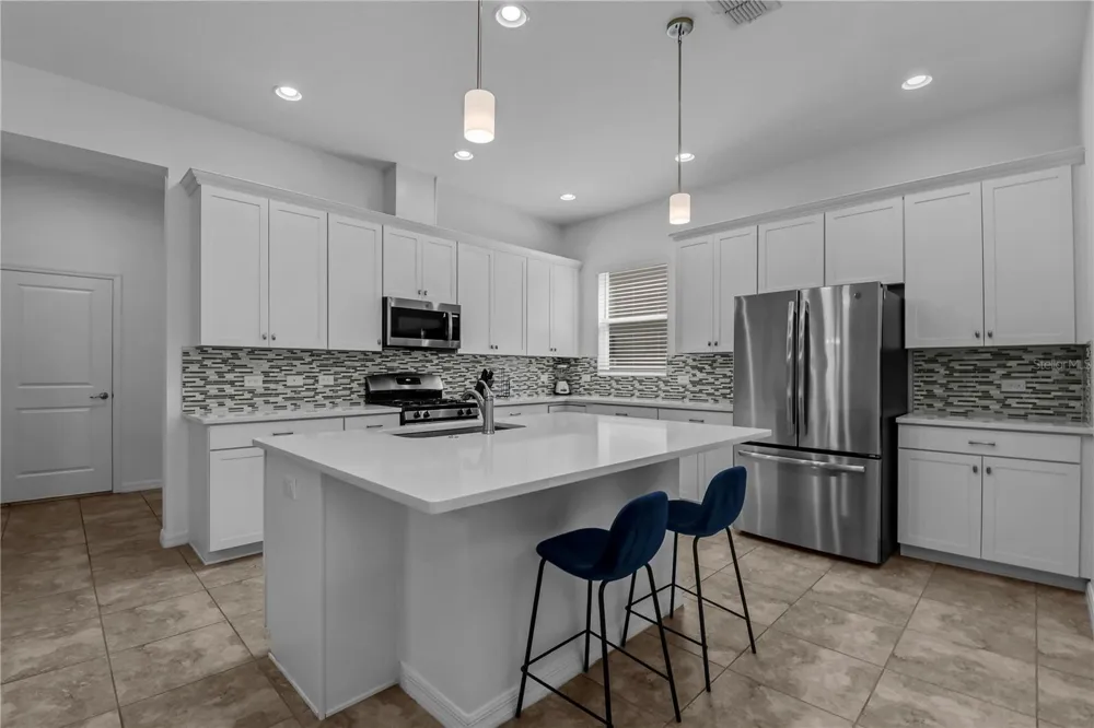 9184 OLMO COURT Davenport, FL 33897