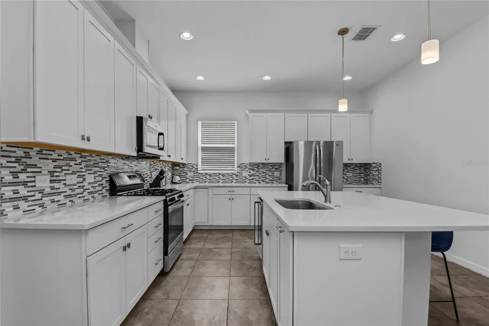 9184 OLMO COURT Davenport, FL 33897