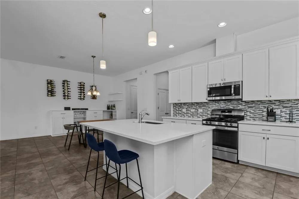 9184 OLMO COURT Davenport, FL 33897