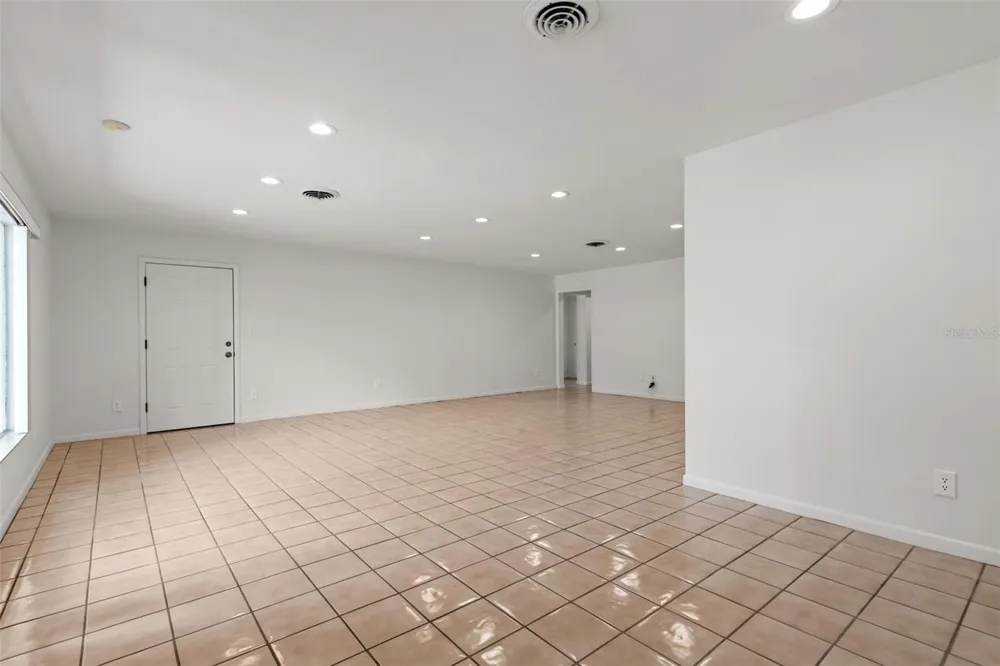 3308 RAEFORD ROAD Orlando, FL 32806