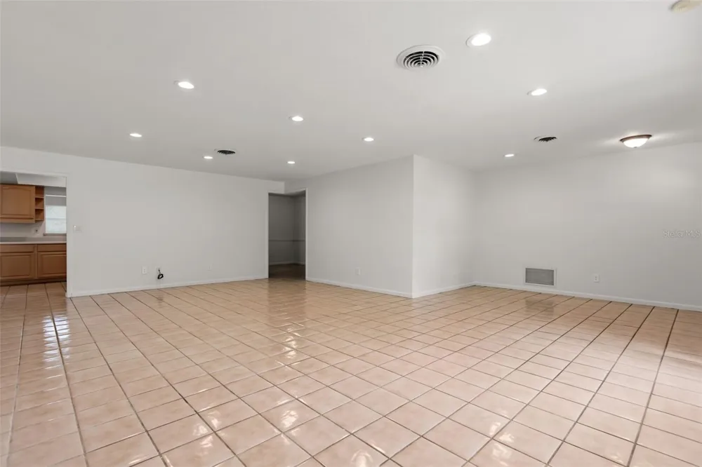 3308 RAEFORD ROAD Orlando, FL 32806
