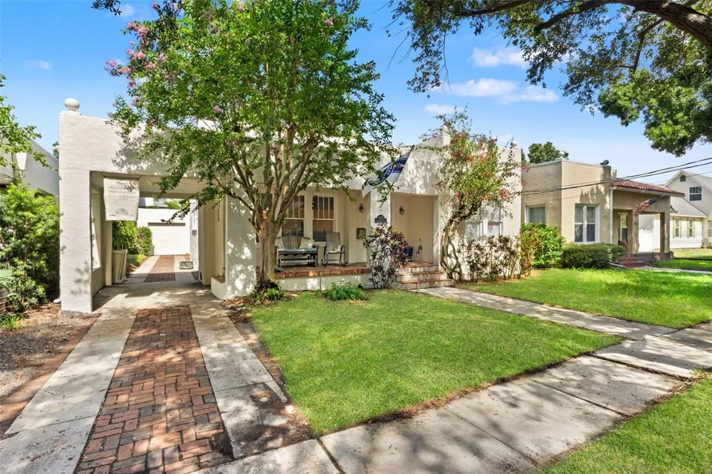 1609 S ARRAWANA AVENUE Tampa, FL 33629