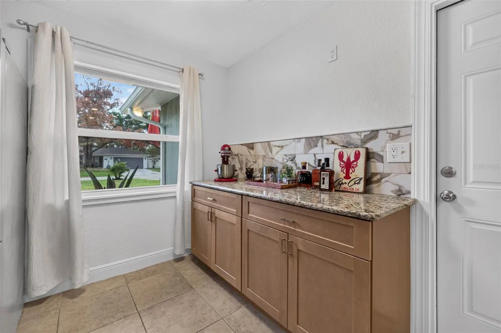 1667 DAKOTA AVENUE NE St Petersburg, FL 33703