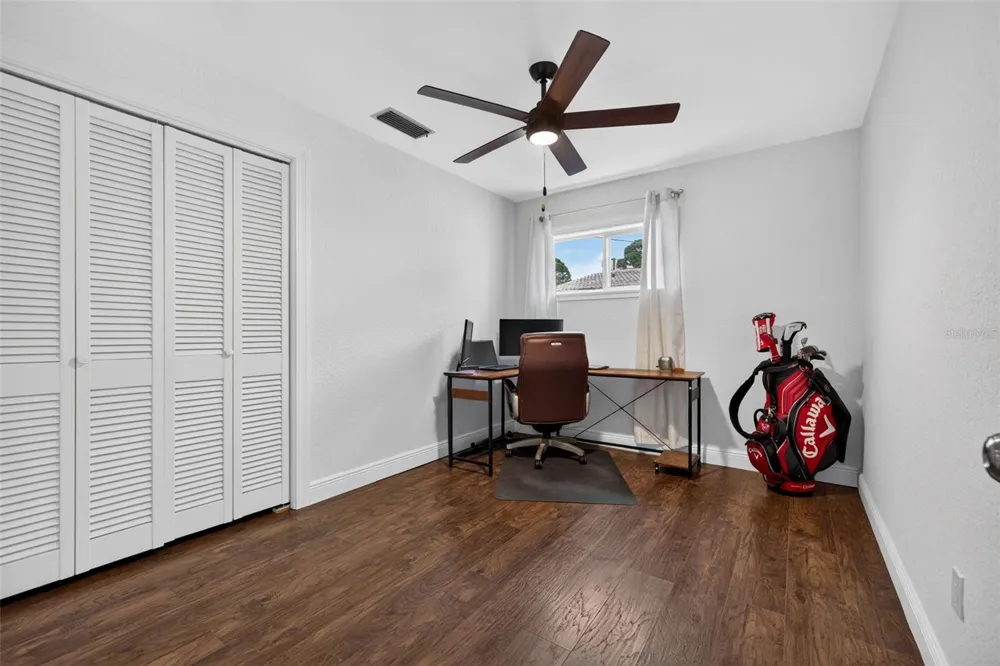 1667 DAKOTA AVENUE NE St Petersburg, FL 33703