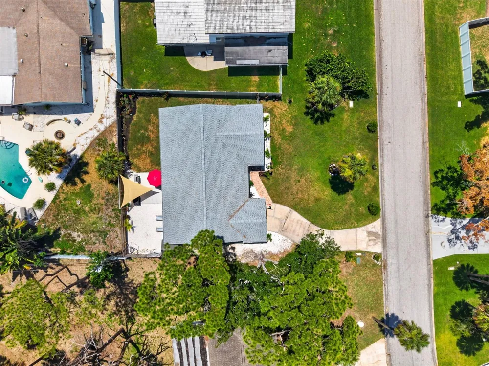 1667 DAKOTA AVENUE NE St Petersburg, FL 33703