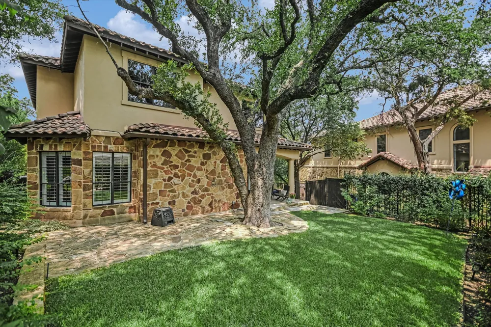 1036 Liberty Park Drive #50 Austin, TX 78746