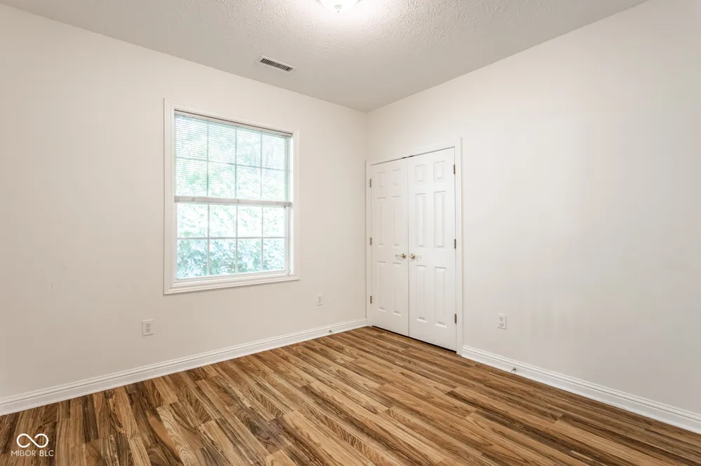 6886 Park Square Drive #C Avon, IN 46123