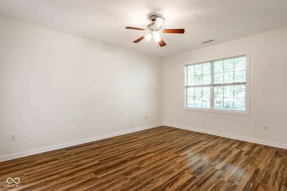 6886 Park Square Drive #C Avon, IN 46123