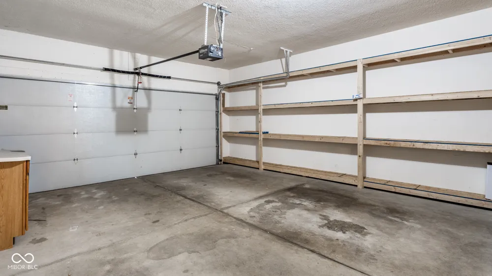 6886 Park Square Drive #C Avon, IN 46123