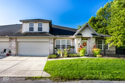 6886 Park Square Drive #C