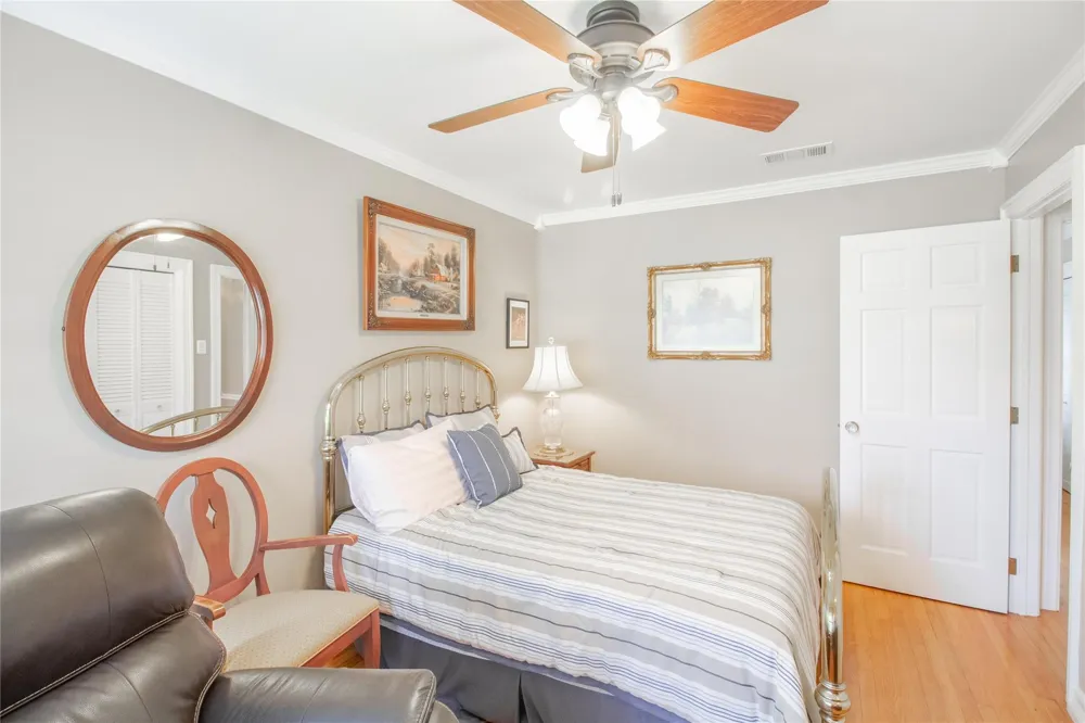 2107 Bron Holly Drive Houston, TX 77018