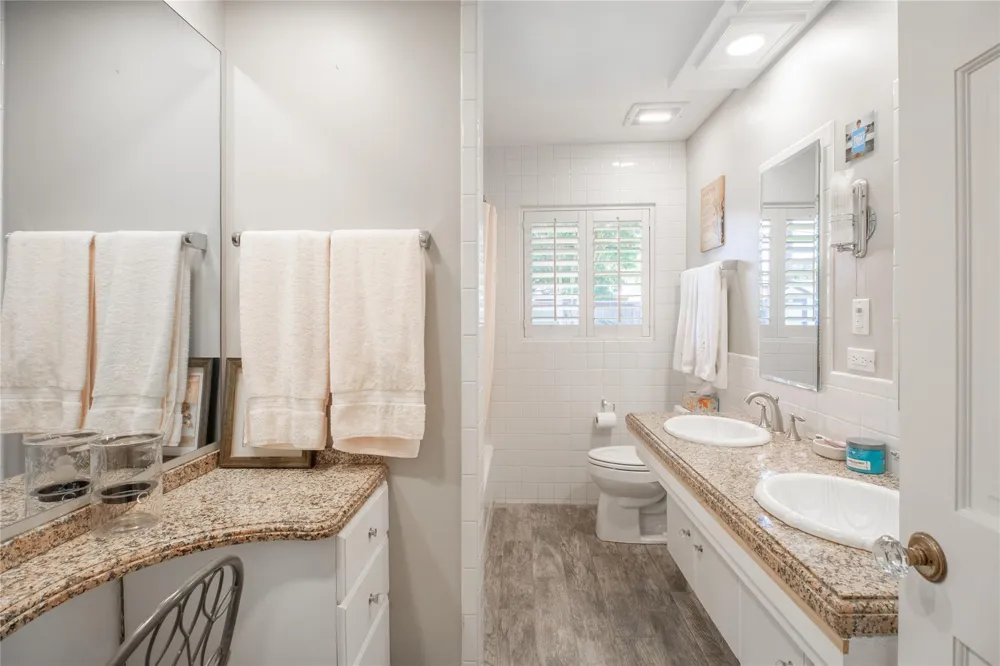 2107 Bron Holly Drive Houston, TX 77018