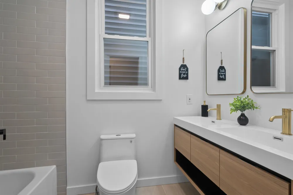 110 MAPLE ST Weehawken, NJ 07086