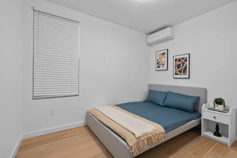 110 MAPLE ST Weehawken, NJ 07086