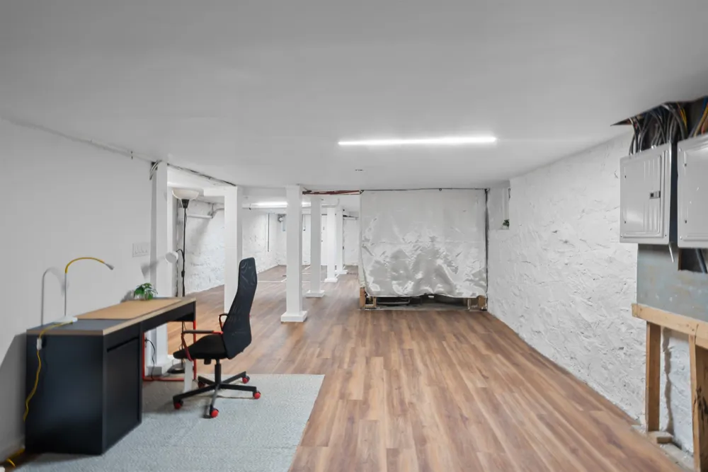 110 MAPLE ST Weehawken, NJ 07086