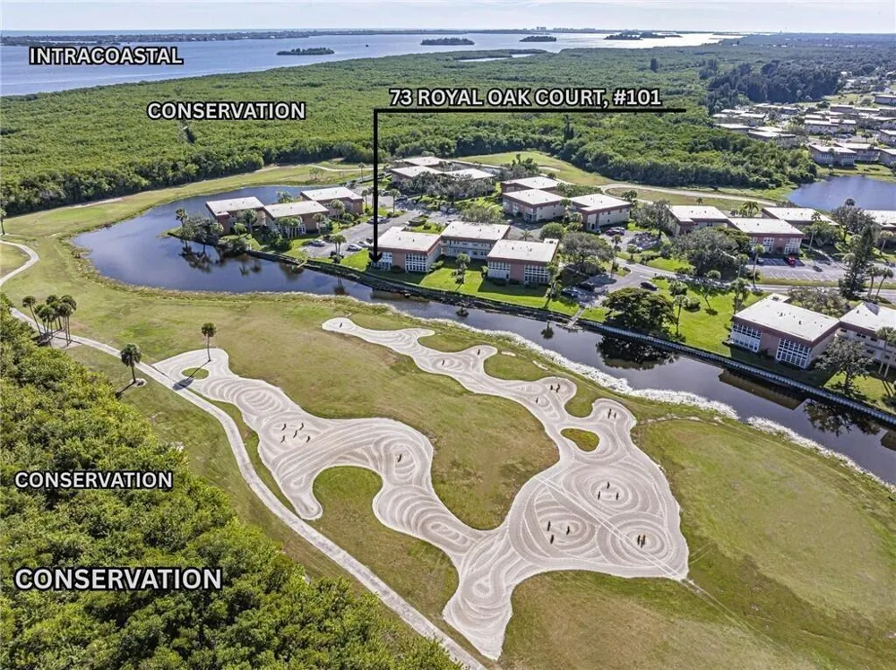 73 Royal Oak Court #101 Vero Beach, FL 32962