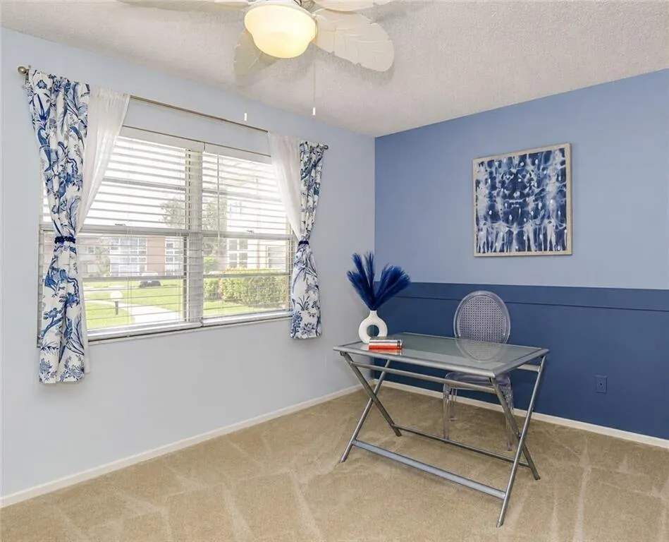 73 Royal Oak Court #101 Vero Beach, FL 32962