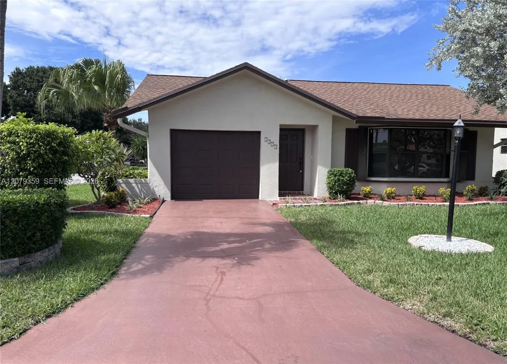 2377 SW 16 Dr Deerfield Beach, FL 33442