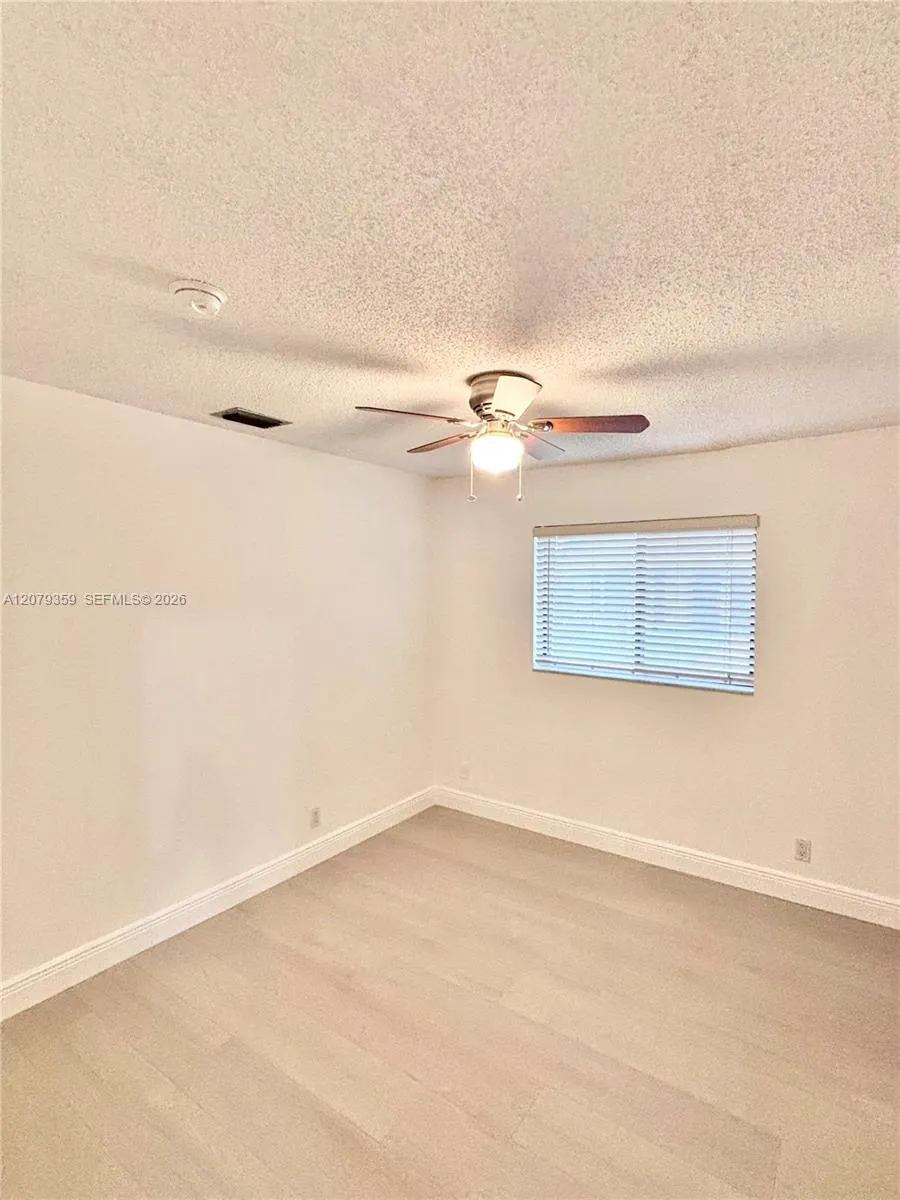 2377 SW 16 Dr Deerfield Beach, FL 33442