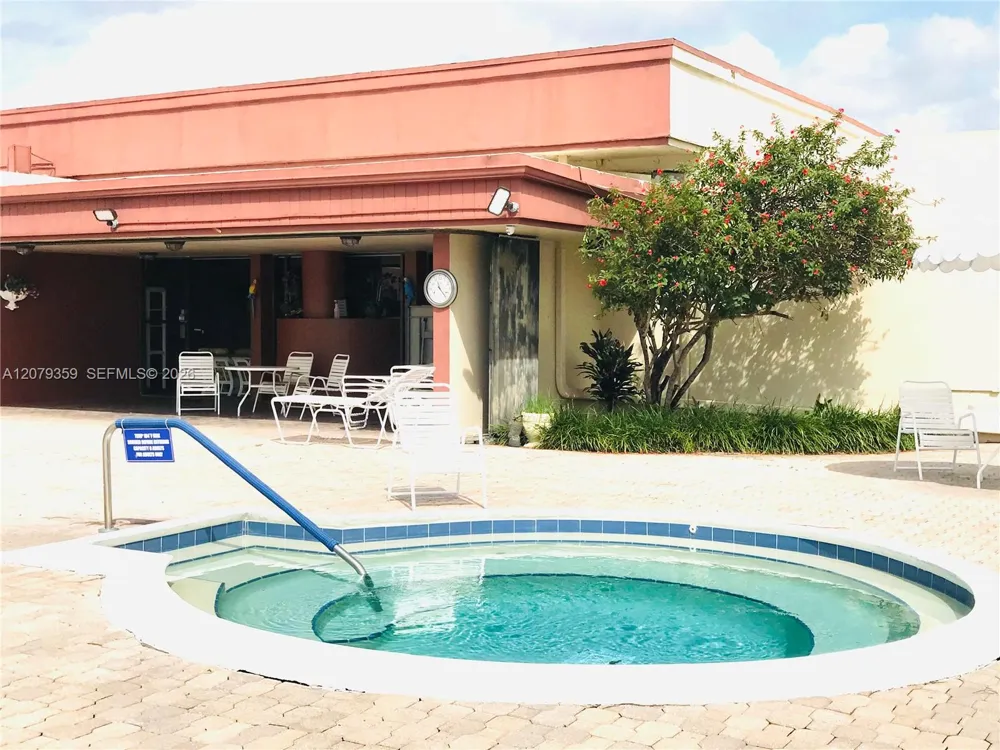 2377 SW 16 Dr Deerfield Beach, FL 33442