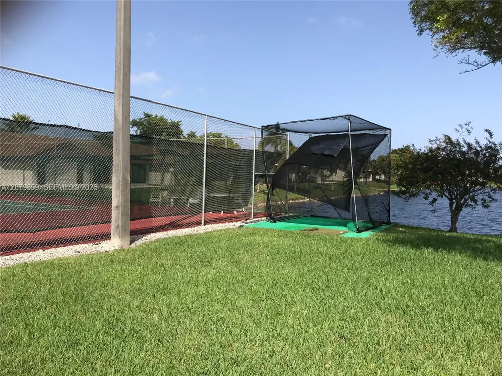 2377 SW 16 Dr Deerfield Beach, FL 33442